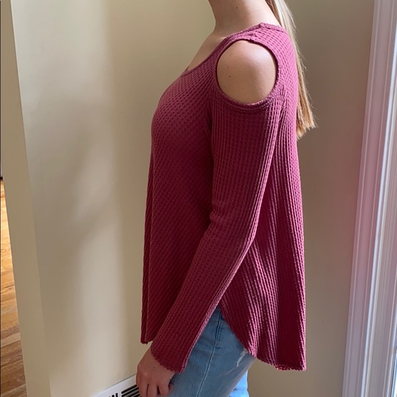 Waffle Weave Cold Shoulder Long Sleeve Top - Picture 3 of 6